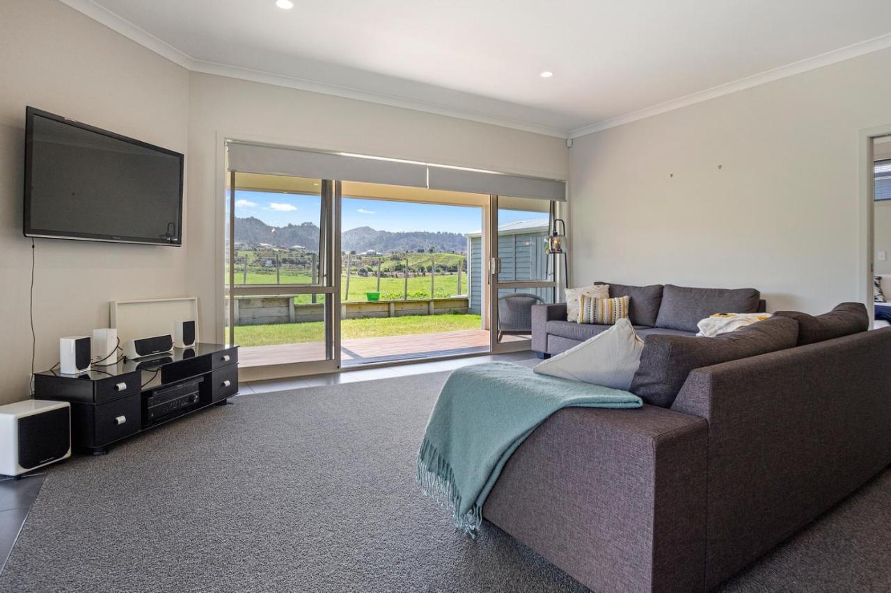 Sky Blue Retreat - Waihi Beach Holiday Home Exterior foto